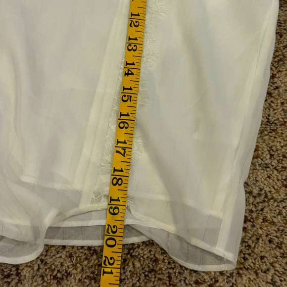 Wayf Cream 3/4 Sleeve Tie-Front Crop Blouse Size L - Picture 9 of 9